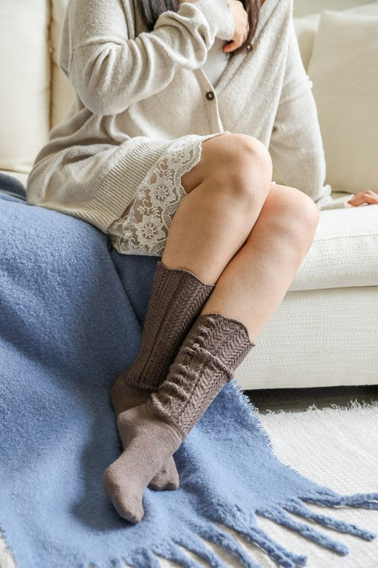 Leto Accessories Shell Stitch Crew Socks