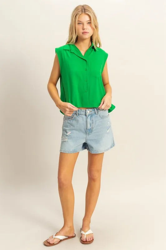 HYFVE Buttoned Front Sleeveless Collar Shirt in Green