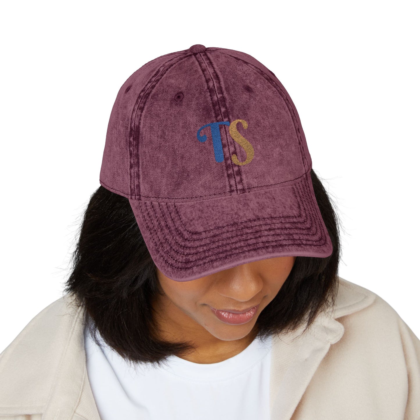 Customizable Vintage Embroidered Cap - Personalized Stylish Baseball Hat for Everyday Wear