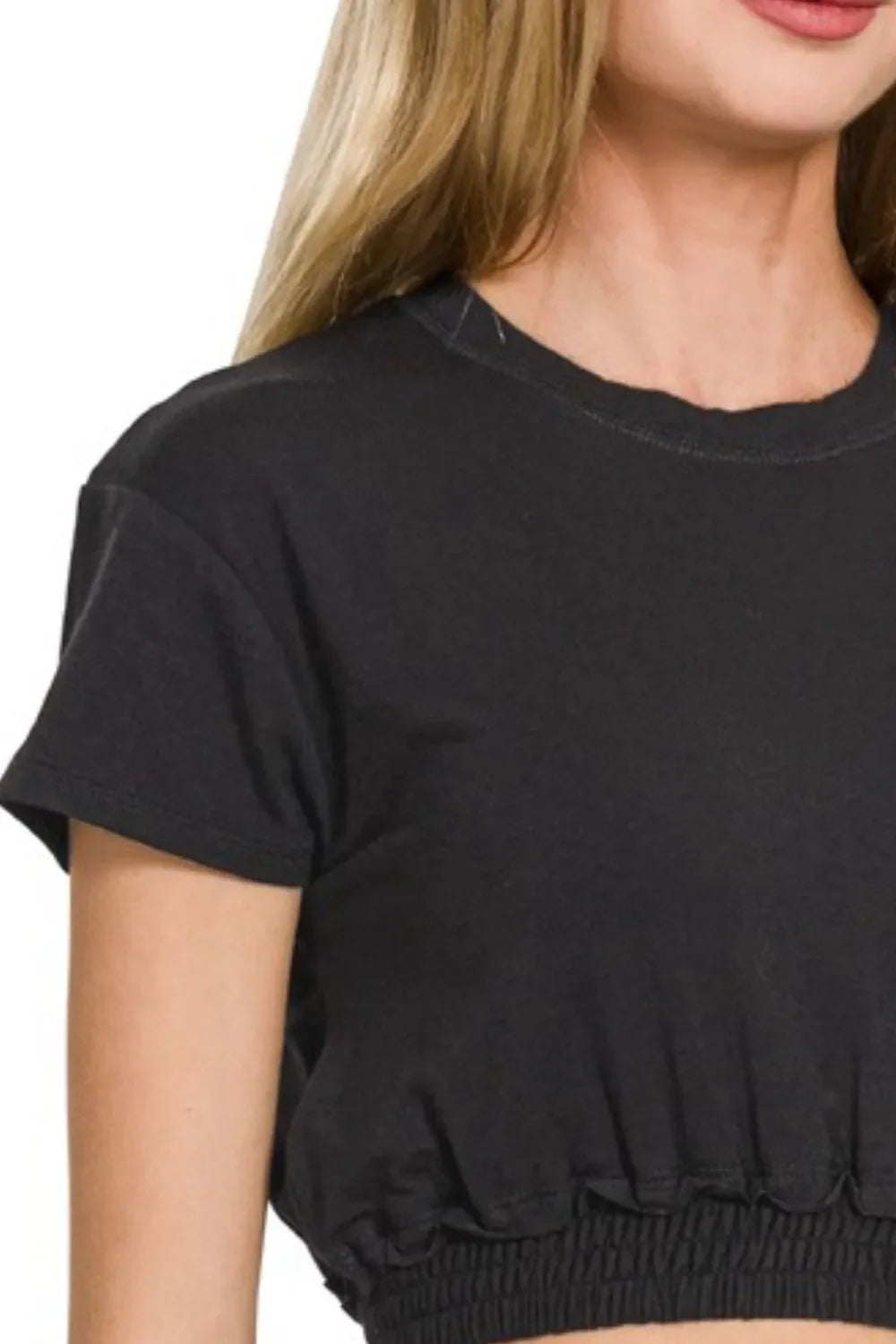 Zenana Elastic Hem Crop Top in Black