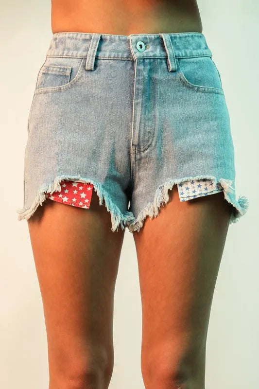 VERY J Raw Hem Pocketed Contrast Washed Denim Shorts