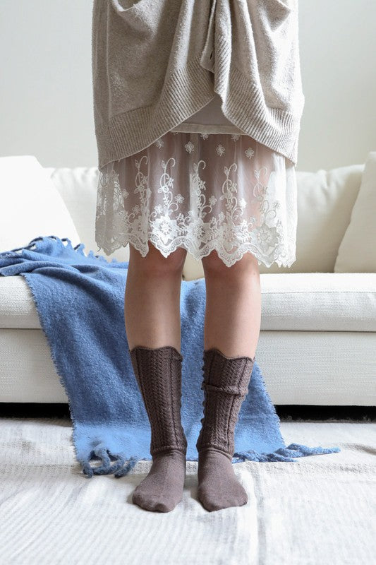 Leto Accessories Shell Stitch Crew Socks