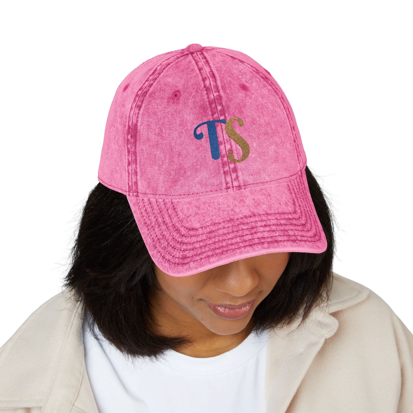Customizable Vintage Embroidered Cap - Personalized Stylish Baseball Hat for Everyday Wear
