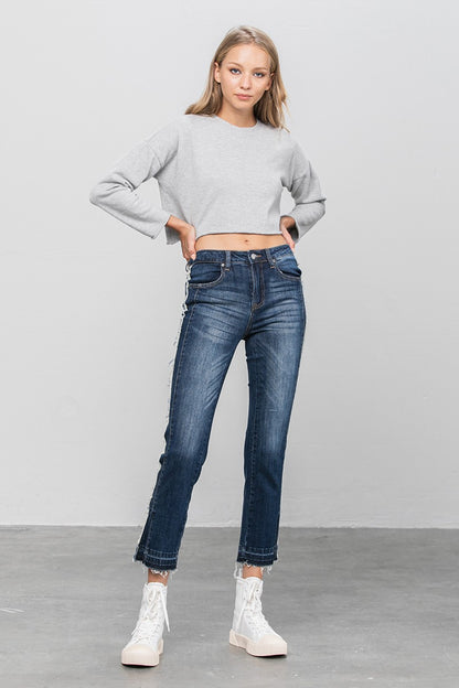 Frayed Hem Cropped Straight Jeans