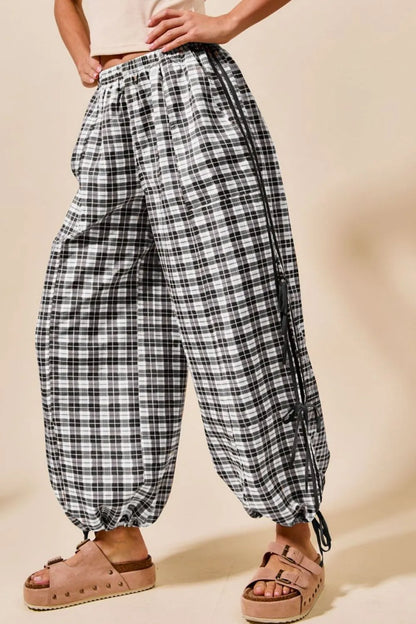 SO ME Plaid Elastic Waist Balloon Pants