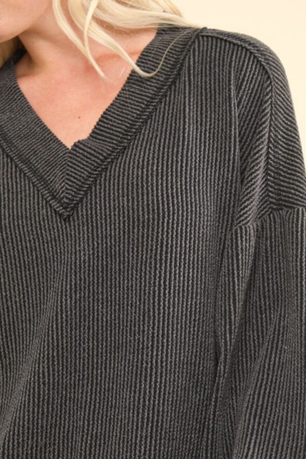 VERY J Two Tone Ribbed Slightly stretchy V-Neck Exposed Seam Top