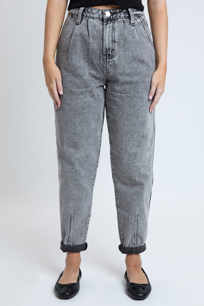 Women's Pleated Mom Jeans
