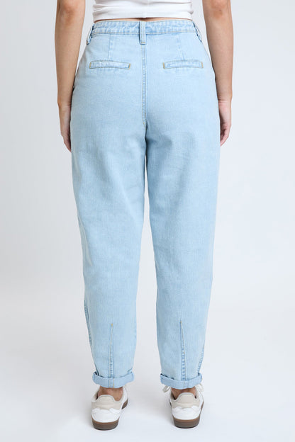Women's Pleated Mom Jeans
