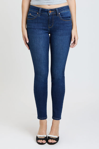 Women's Luxe Mid Rise WannaBettaButt Skinny Jeans