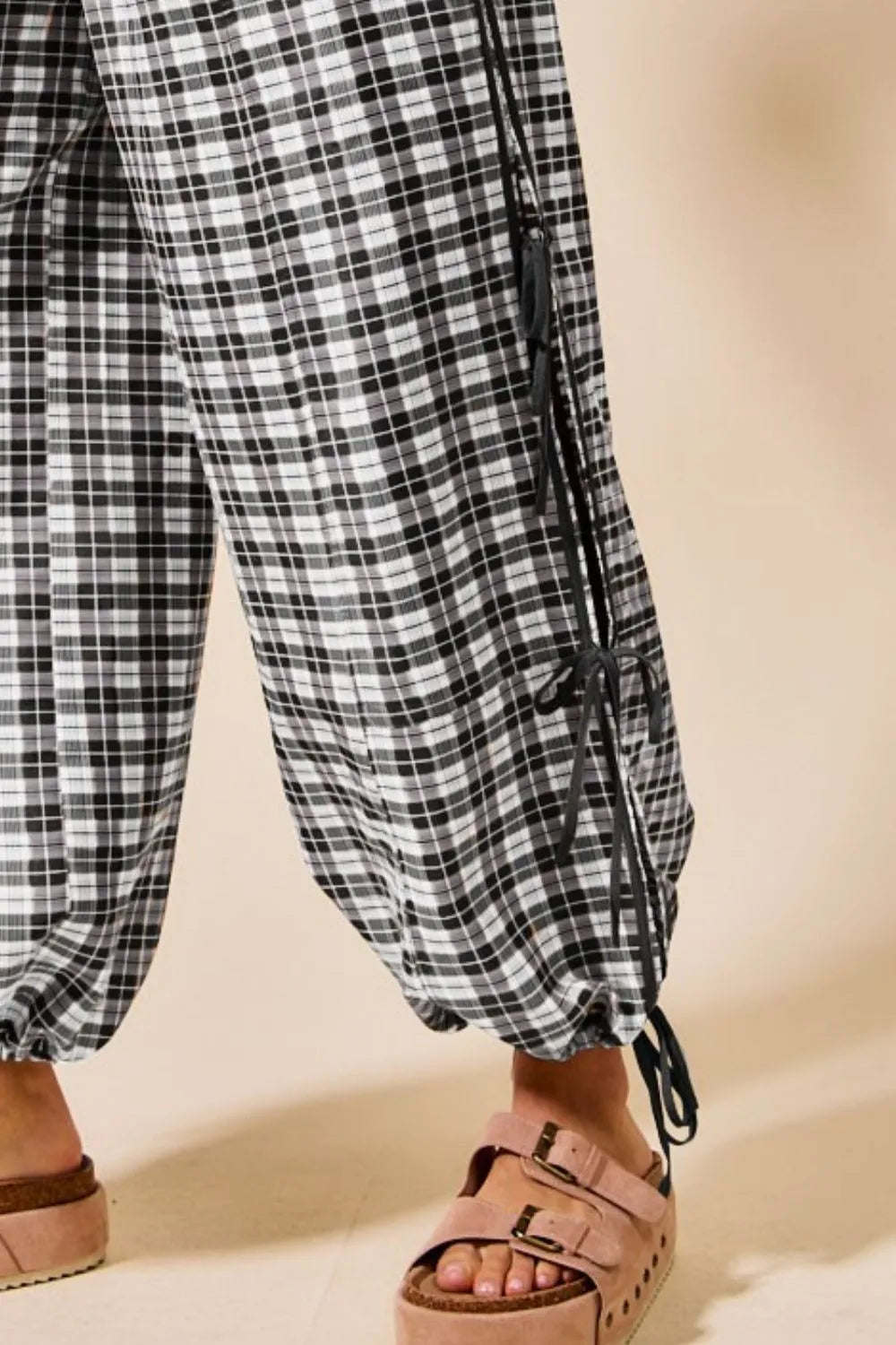 SO ME Plaid Elastic Waist Balloon Pants